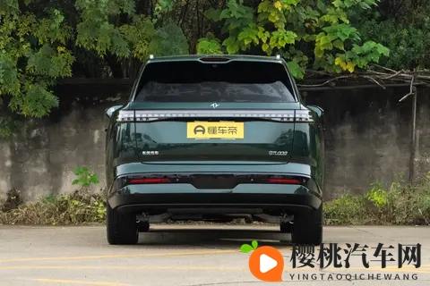 试驾2026款eπ008五座版，大空间家用SUV，配置实用-1
