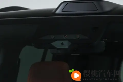 方程豹钛7四驱Ultra版：2198万元的智能性能旗舰-3