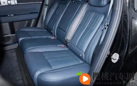 家用出行优选：方程豹钛7大空间与智能舒适兼得，1798万起售-1