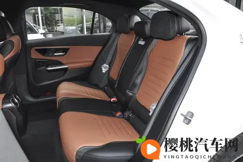 选装配置为关键 2025 款奔驰 C 级各版本怎么选-3