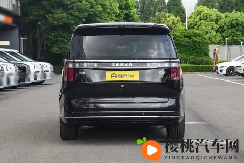 极氪009限时优惠:四六七座,座座皆豪华,给家人的双11礼物!-3