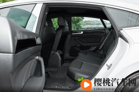 解读2026款大众CC,配20T+7DCT,能否实现颜值与实用性兼得?-1