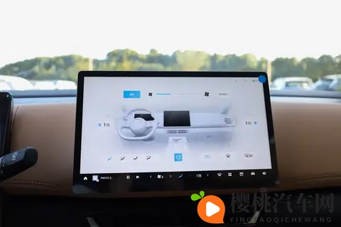 全家都满意的家用 MPV，五菱星光 730 三动力 + 大空间实测-3