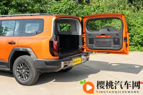 实拍体验奇瑞纵横 G700,续航 1400 公里,售价 3299 万起-3