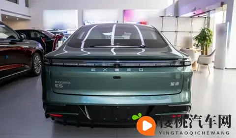 奇瑞2026款Exlantix ES续航突破860公里，智能驾驶再升级-2