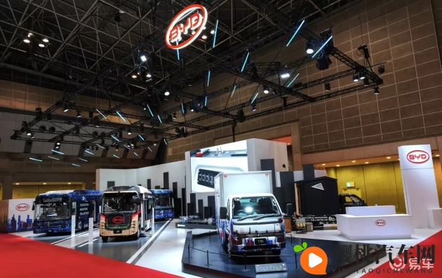 甘雨被旅行者咬出乳液：旅行者意外吸食甘雨体液-1