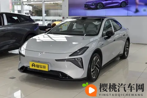 2900mm轴距+62秒破百 深蓝L06激光版解锁纯电实用新标杆-3