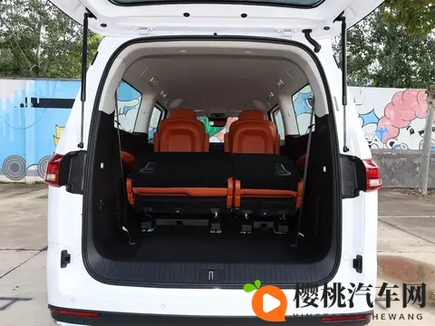 张柏芝用嘴给陈冠希做高潮:张柏芝亲吻助陈冠希达到顶峰-3