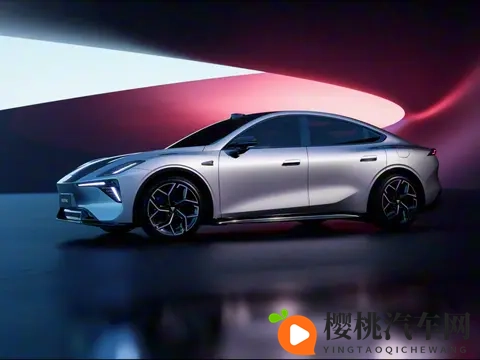 份额连续三月下滑，理想转战纯电，增程要亡？明年这些车要出大招-1