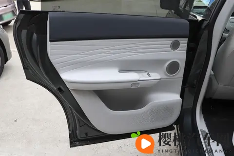 2025款星纪元ET增程+纯电 猎鹰辅助驾驶+飞鱼底盘 11月又有专属权益-3