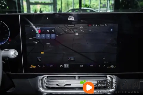 奔驰新款家轿上市,6秒级加速,全系800V快充,配2挡变速箱-2