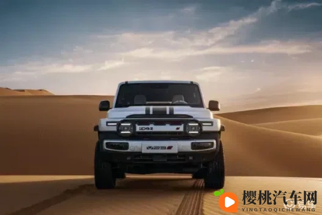 杨玉环的三港版1995安禄山:传奇车型诠释文化魅力,一探三港版1995车坛传奇-2