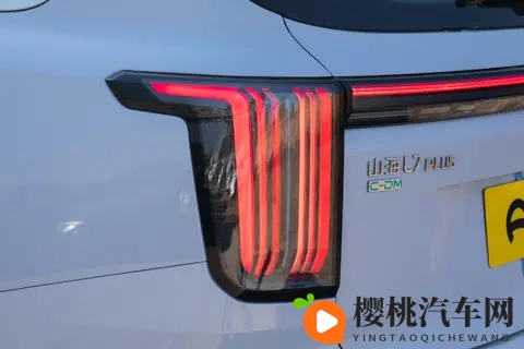 2820mm 轴距 + 220km 纯电,山海 L7 PLUS 实感-2