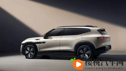 超 50 亿投资见效!小鹏技术加持的与众 08,真是 G9 换壳?-1