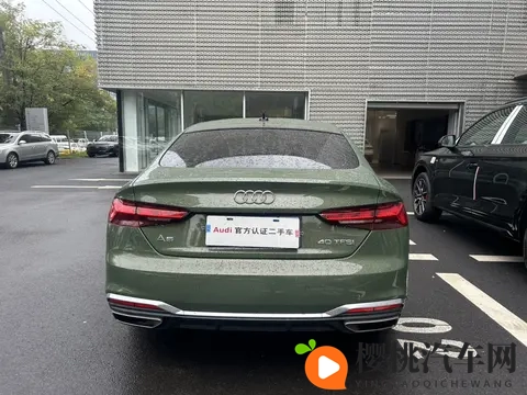 几个W就能拿下!22年奥迪A5,绿色外观回头率超高-1
