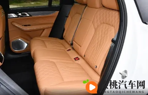 不到20万买豪华SUV,2026款领克09四驱探索版真香!-2