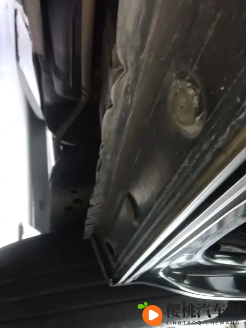 2018款丰田汉兰达,10万公里一手车,家用七座SUV好选择-3