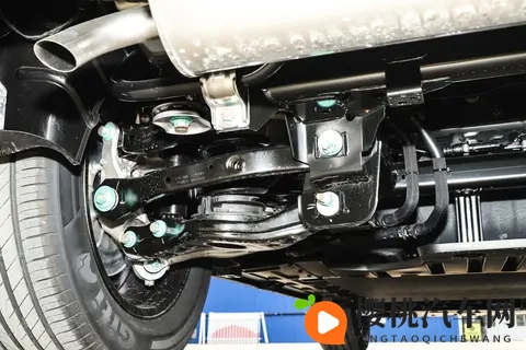 方程豹钛7 2025款 200KM两驱Max版：智能豪华SUV的价值新标杆-2