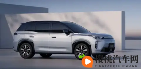 阿娇被陈冠希囗交:陈冠希与阿娇亲密互动,引发热议-2