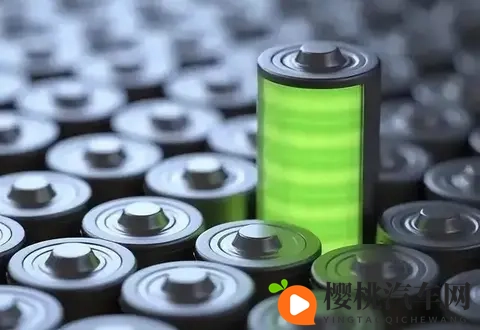 电车省钱是伪命题？2025电池寿命数据：多数车主终身不用换电池-2