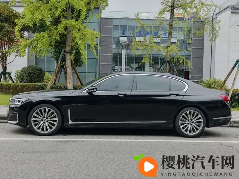 野外求生不打马赛(原版):全新车型亮相:卓越越野,安全智能,驾驶乐趣升级-3