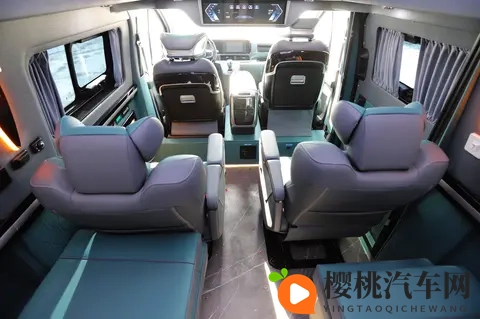 打工人的终极归宿:一台能赚钱养家,也能诗和远方的车来了!-3