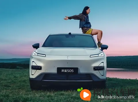 1169万起！深蓝S05Lite纯电版，520km续航+后驱操控，性价比标杆-2