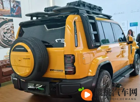 奇瑞一“大号SUV”来了，长得像路虎卫士+混动引擎，走平价路线-1