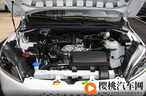 整成了“帅小伙”的模样,五菱神车还有人爱吗?或许价格仍是秘籍-3