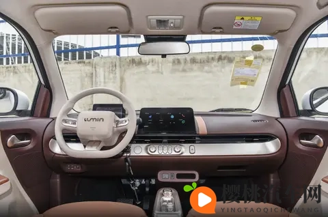 80岁老太把腿扒开让我添：八旬老人主动张开腿，寻求关爱与陪伴-2