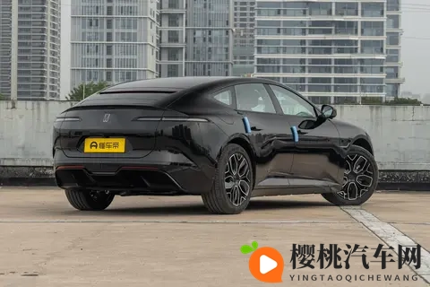 全系标配四激光雷达，还有华为技术加持，深度体验2026款阿维塔12-1