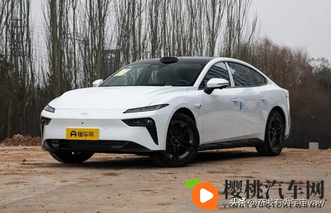 东风奕派eπ007升级版登场,价格更亲民-1