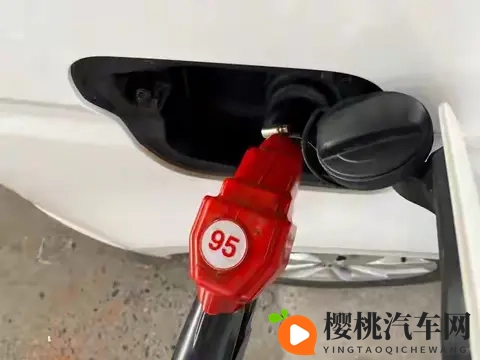 为何用了95的汽油发动机更安静动力更好了？内行人告诉你答案！-1