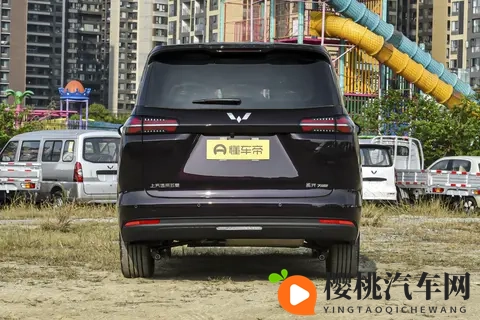 适合家用的7座MPV，五菱星光730 PHEV，真7座+电滑门，好开又好坐-3