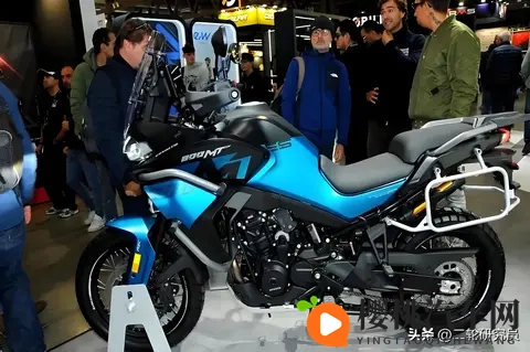 春风800MT ES只升级电子减震，凭啥成摩友热议焦点？-2