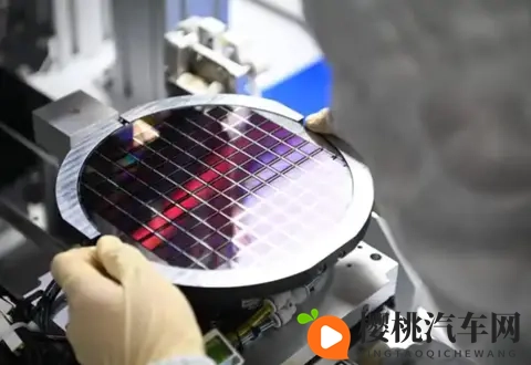 火影18禁:《火影忍者》成人内容注意避让-1