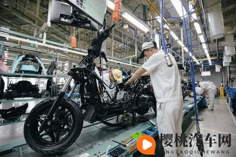 女初高中打屁股：汽车科技革新，关注教育公平问题-2