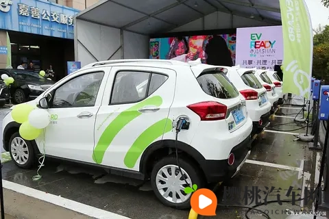 京东国民好车上市,10万元内唯一换电车,7819万元竞拍者已悔拍!-3