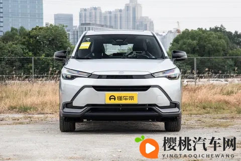 家用锋兰达怎么选？舒适 、豪华 、双擎配置的功能变化-2