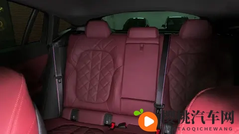 22万的差价值不值?2026款宝马X6 M60i配置曝光,音响内饰大揭秘!-2