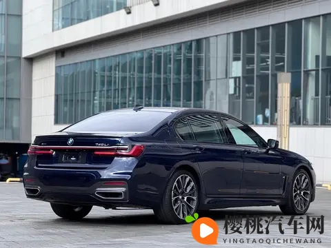 蓝色宝马740Li:2年车龄,6万公里,行政座驾569万-3