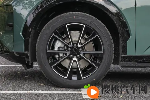 后驱+入门340马力，全系400V快充，限时1458万起，新款极氪X上市-2