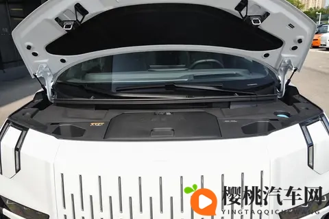 极氪 009：豪华 MPV 选购参考，十一月推出限时购车权益-1