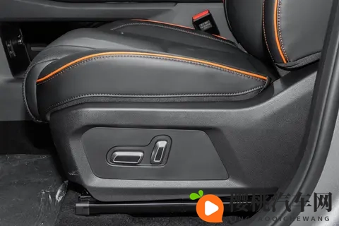 预算15万,这款“方盒子”SUV凭何刷屏?深度体验捷途山海T1!-1