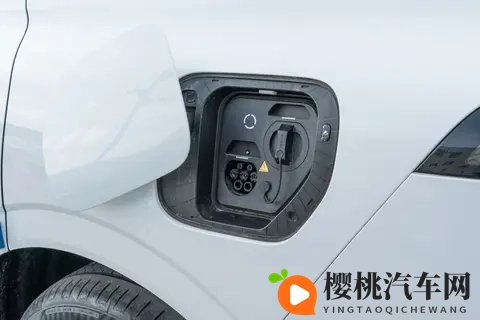 18万级豪华SUV！5米车长＋真C级轴距，星途星纪元ET来了-1