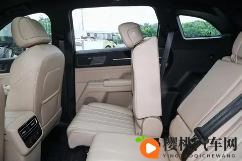 开了2025款捷途山海L7 PLUS,我觉得家用SUV就应该这样-3