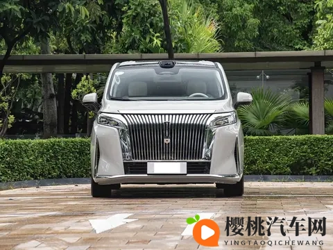 这款插混MPV不足29万起!配激光雷达+四块大屏,后排独立航空座椅-2