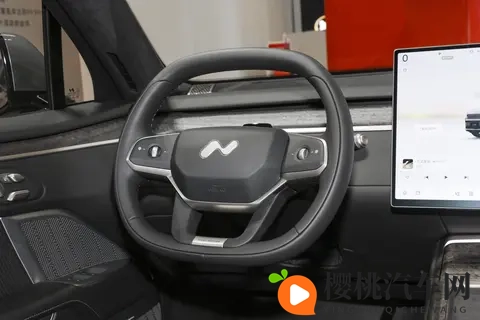 新手试驾，乐道L90 2025款六座版Pro：这体验，绝了！-1
