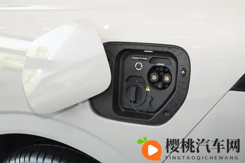 星纪元ET购车指南：大五座SUV选购攻略，适合家庭出行-3