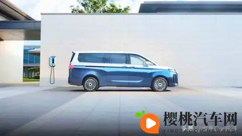 国产又一款中大型MPV,1268万起,车长超53米,续航超1420km!-1
